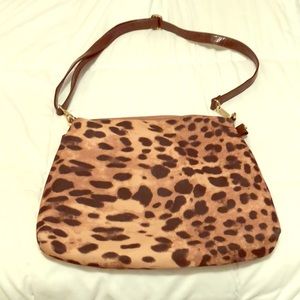 Leopard print shoulder bag